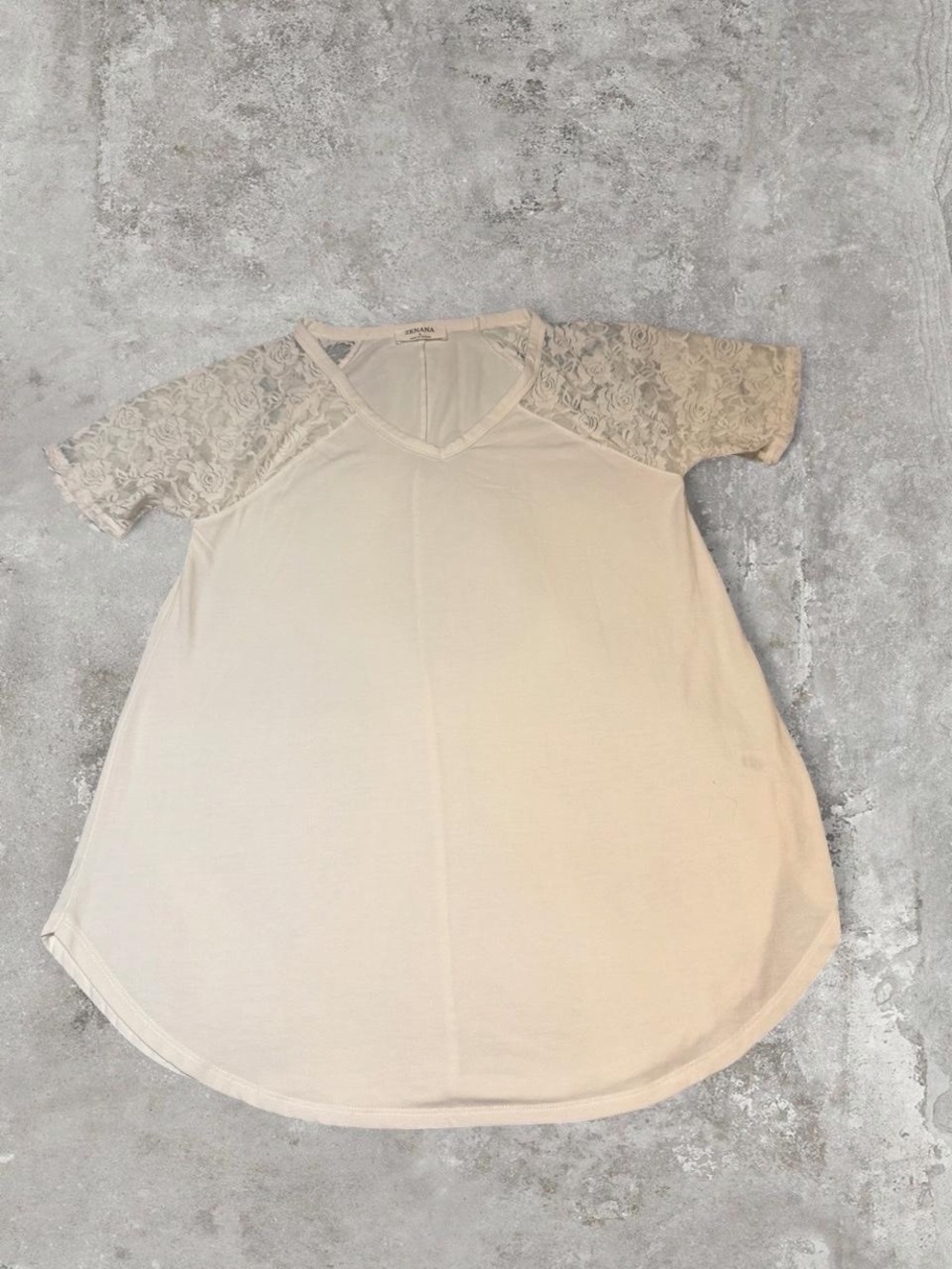 Zenana Outfitters Cream Lace-Sleeve V-Neck Tunic